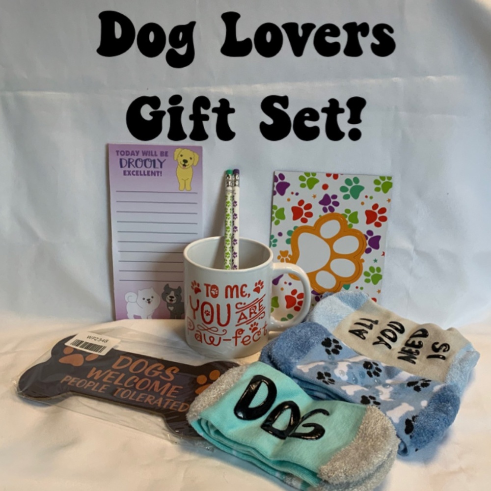 NEW! 9 Piece Dog Lovers Gift Set! DGB01